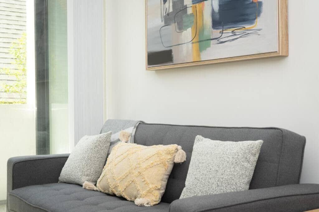 Bright And Trendy 2-Story Bankers Hill Condo 圣地亚哥 外观 照片